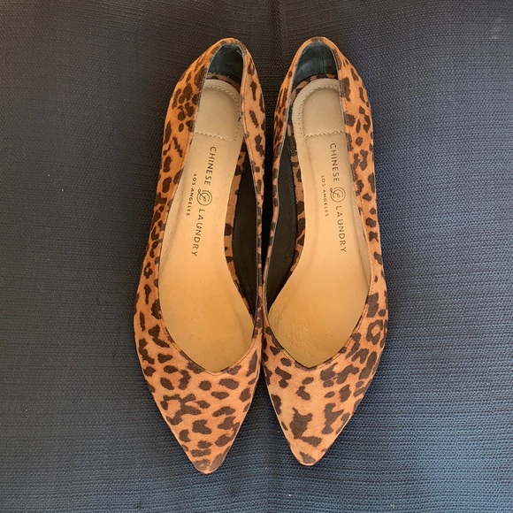 COPY - Women’s Leopard Print Flats, Size 9.5 - Picture 1 of 4